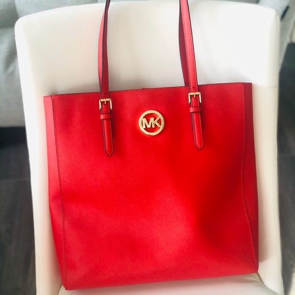 Michael Kors Jet Set Large Leather Tote Bag